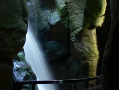 cesta skalami - Velký vodopád