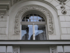 Ozdobné okno