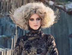 Pavlína Štorková ztvárnila vládkyni smrti Moranu (foto: Evolution Films)