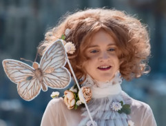 Ale také její sestru Živu, vládkyni života (foto: Evolution Films)