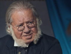 Zdeněk Mucha jako pohádkový lékař (foto: Evolution Films)