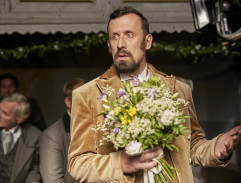 Ženicha Pavla Šimčíka si Laura nakonec nevezme (foto: Evolution Films)