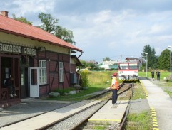 železničná trať