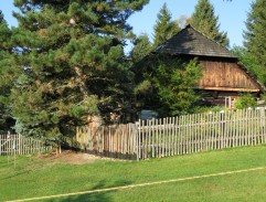 pred Strouhalovou chalupou