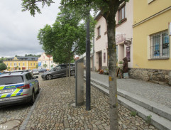 parkovisko pred políciou
