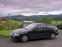 pred Luciiným domom