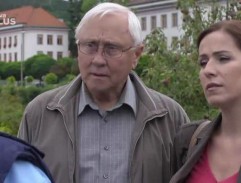 na autobusovej zastávke