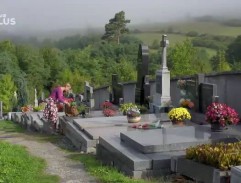 na cintoríne v Petroviciach