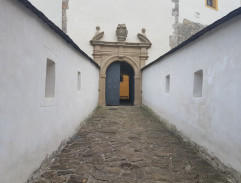 Brána zámku