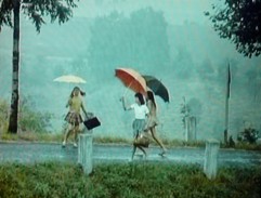 Holky s deštníky