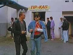 pred stávkovou kanceláriou