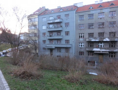 dom Petrových rodičov