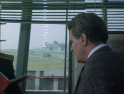 riadiaca veža na letisku