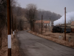 Vlak v obci