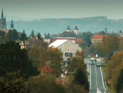 Město