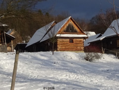 Maruška jede pro jahody