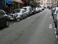 Padající motorkář