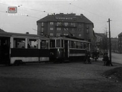 O lidech a tramvajích