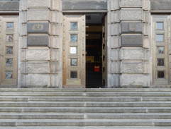 Před německou porkuraturou