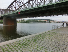 pod mostem