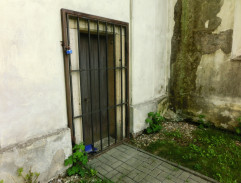 vchod na kostolnú vežu