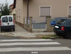 129. Nestůj mezi námi