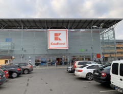 Kometa nad Kauflandem