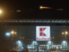 Kometa nad Kauflandem