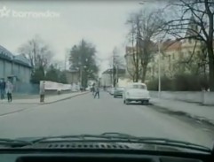 před zimním stadionem 2