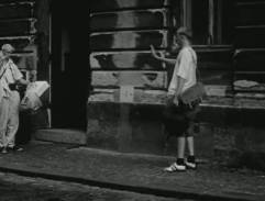 Před Olinčiným domem