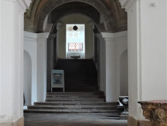 schodisko v kláštore