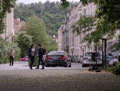 Ulice s parkovištěm