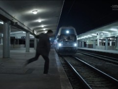 Pleva skáče pod vlak