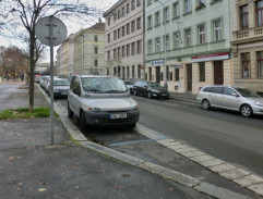 Marek utíká z autobusu