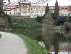jazierko pri zámku