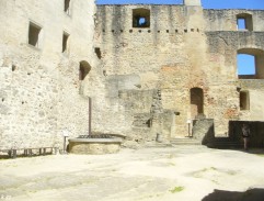 Nádvoří čarodějova hradu