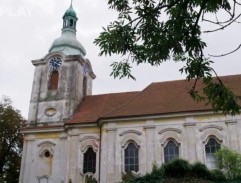 Kostel v Ostachovicích