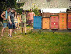 S03E03 Včely a Nový Zéland