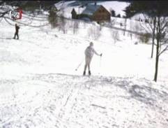 lyžiarky na svahu
