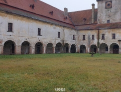 Kašna na nádvoří