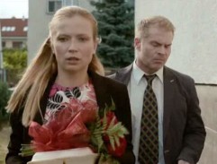 S02E01