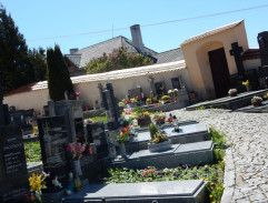 Hřbitov 2