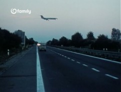 lietadlo nad cestou
