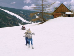 Záchrana zraněného Tonyho