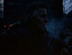 Vlado Valhar čaká na námestí