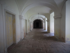 kláštorná chodba 2