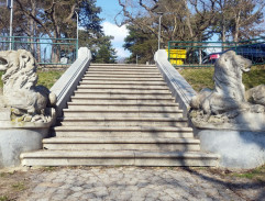 Schodiště se lvy