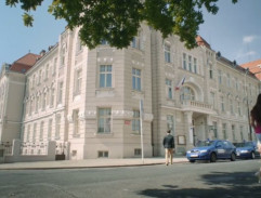 Před policií