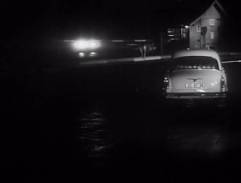 Na železničním přejezdu