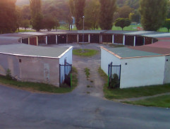 Garáže v Bílině